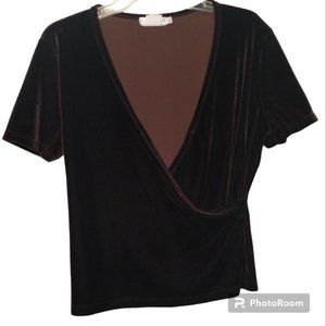 R-wear Brown Velour s/s cross front top. (L)